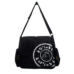 Bolsa Modelo Carteiro com Estampa de Totoro