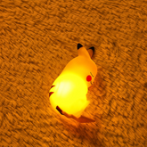 Luminária Divertida em Formato de Pikachu